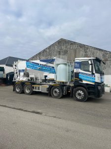 Cowal Sant and Gravel image of lorry sideways