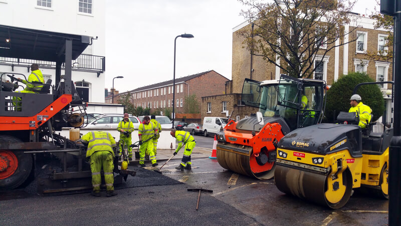 Team of drainage workers