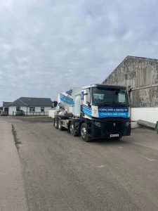 Cowal Sant and Gravel image of lorry